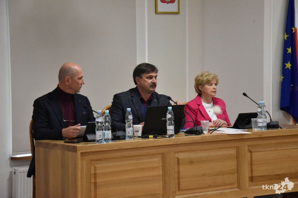 Końskie: Radni miejscy spotkali się po raz ostatni [wideo, zdjęcia]