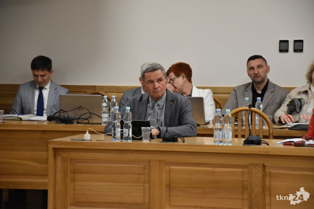 Końskie: Radni miejscy spotkali się po raz ostatni [wideo, zdjęcia]