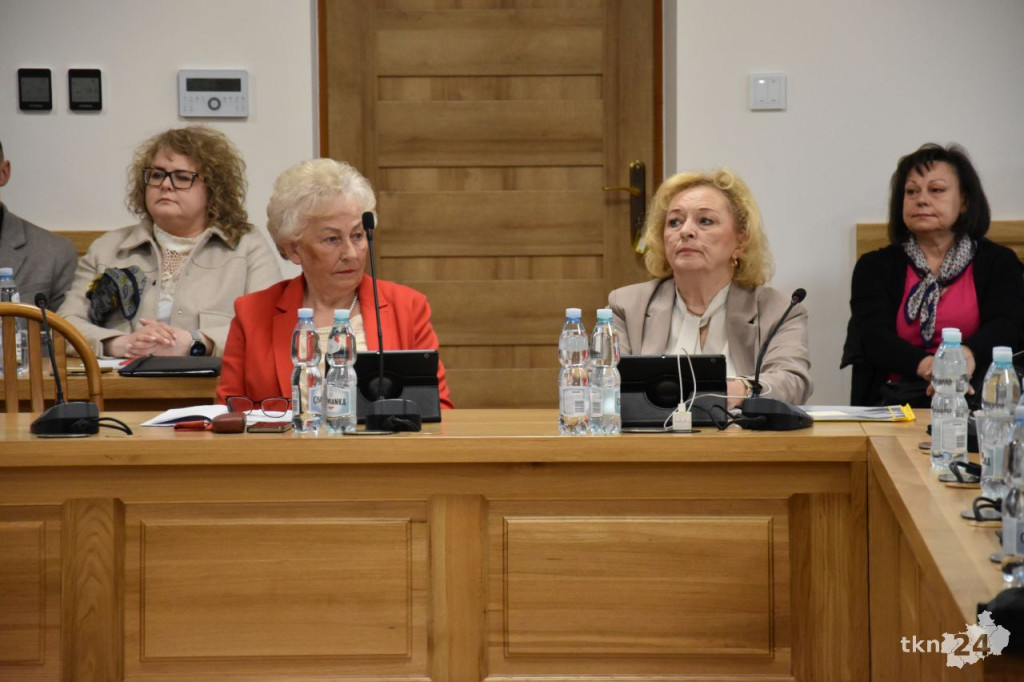 Końskie: Radni miejscy spotkali się po raz ostatni [wideo, zdjęcia]