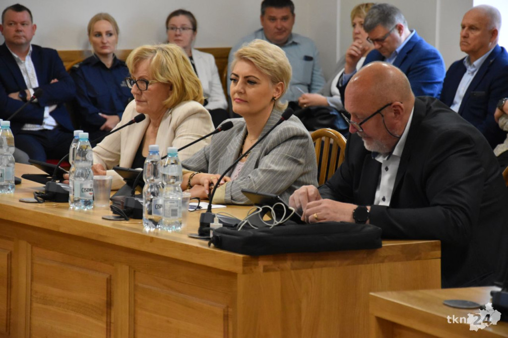 Końskie: Radni miejscy spotkali się po raz ostatni [wideo, zdjęcia]