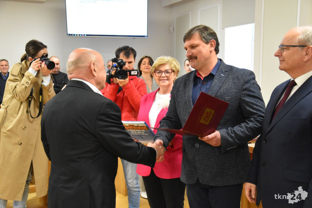 Końskie: Radni miejscy spotkali się po raz ostatni [wideo, zdjęcia]
