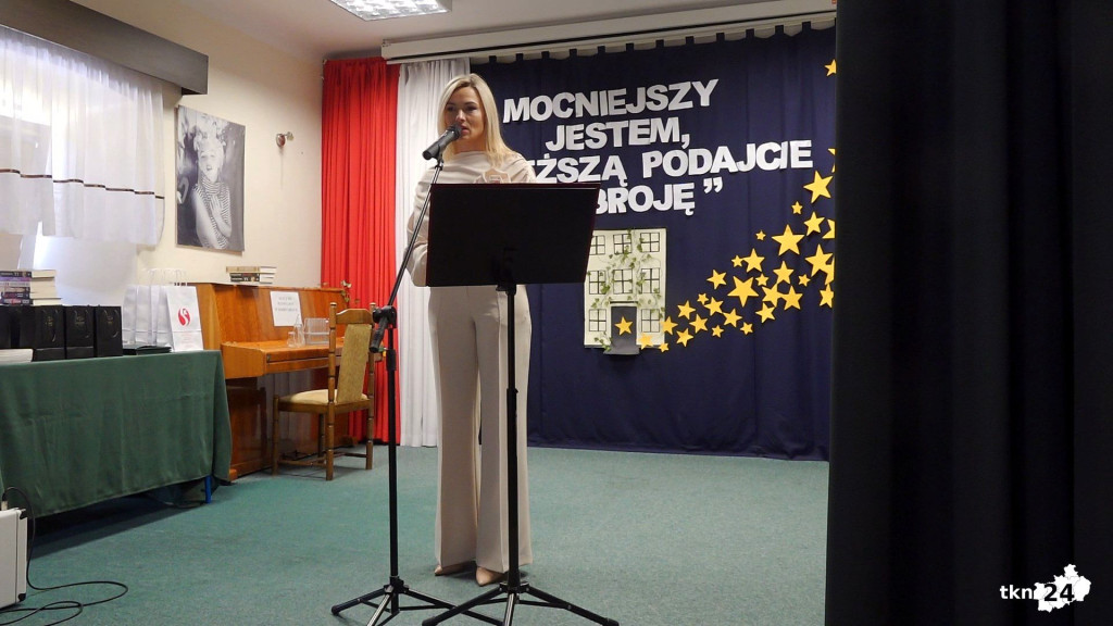 Ostatni dzwonek dla tegorocznych maturzystów [wideo, zdjęcia]