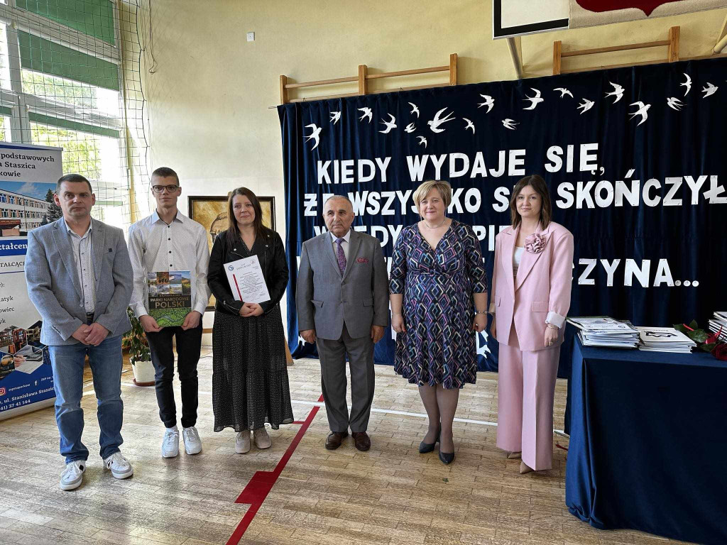 Ostatni dzwonek dla tegorocznych maturzystów [wideo, zdjęcia]