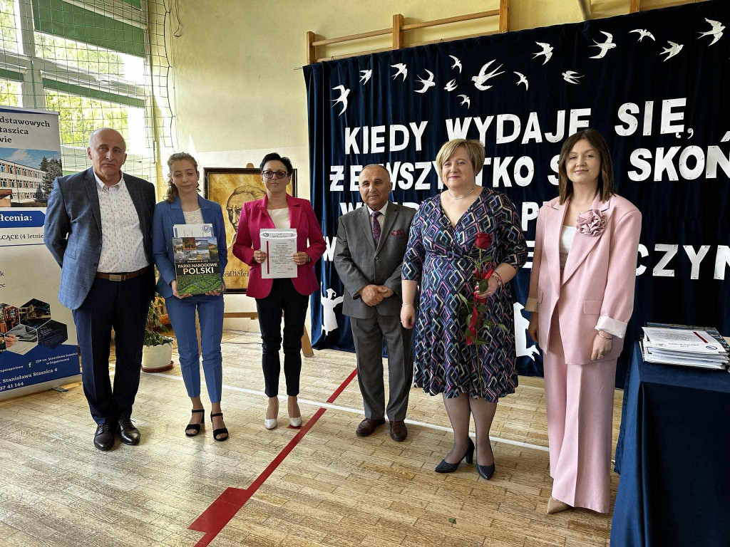 Ostatni dzwonek dla tegorocznych maturzystów [wideo, zdjęcia]