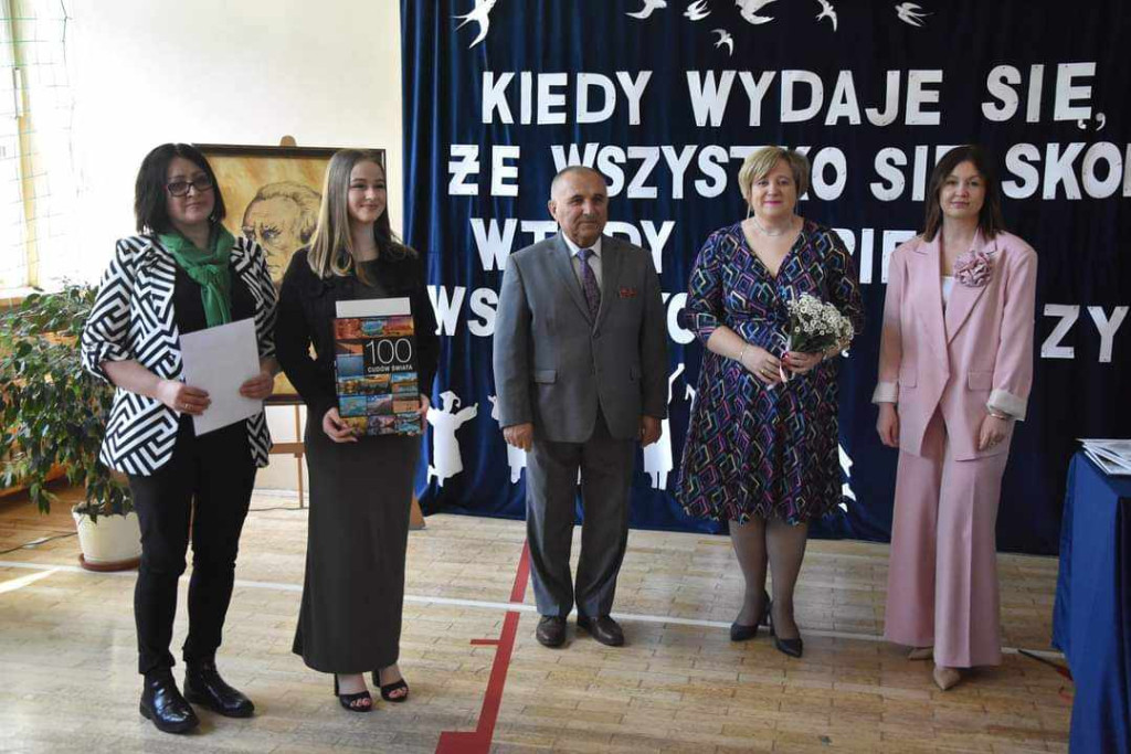 Ostatni dzwonek dla tegorocznych maturzystów [wideo, zdjęcia]