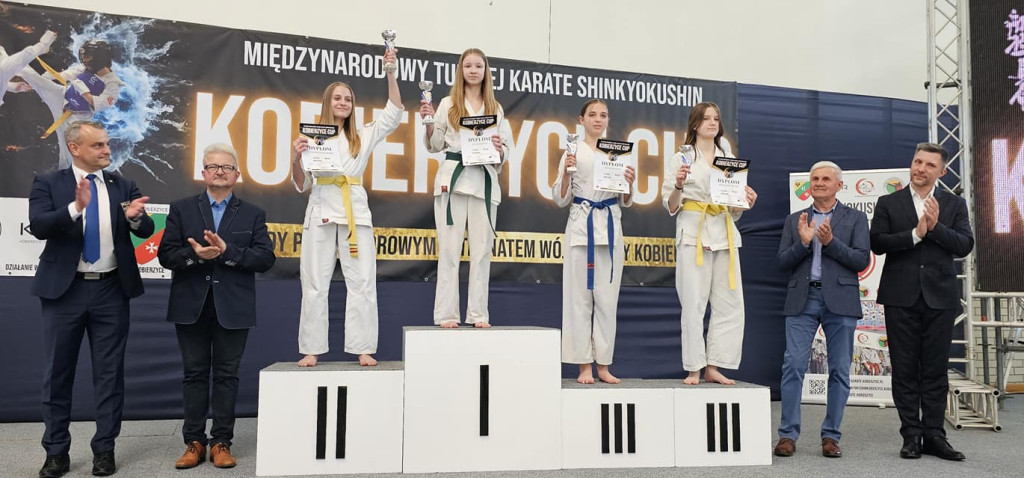 Konecki Klub Karate z workiem medali w Kobierzycach! [zdjęcia]