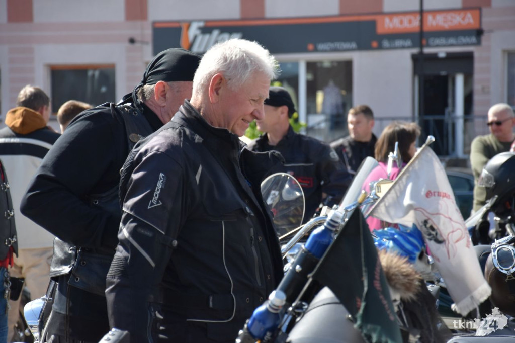 Czarna Flota rozpoczęła sezon motocyklowy w centrum Końskich [wideo, zdjęcia]