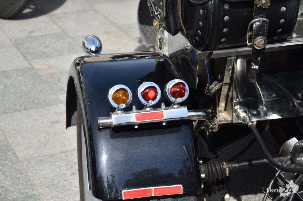 Czarna Flota rozpoczęła sezon motocyklowy w centrum Końskich [wideo, zdjęcia]