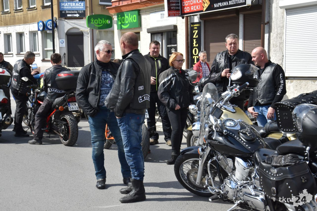 Czarna Flota rozpoczęła sezon motocyklowy w centrum Końskich [wideo, zdjęcia]