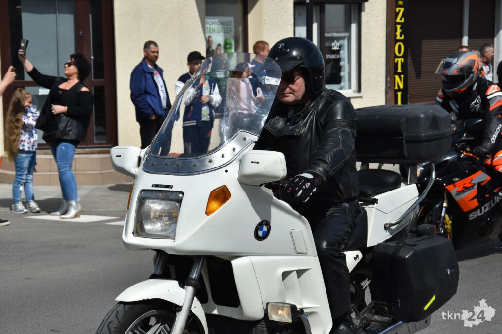 Czarna Flota rozpoczęła sezon motocyklowy w centrum Końskich [wideo, zdjęcia]