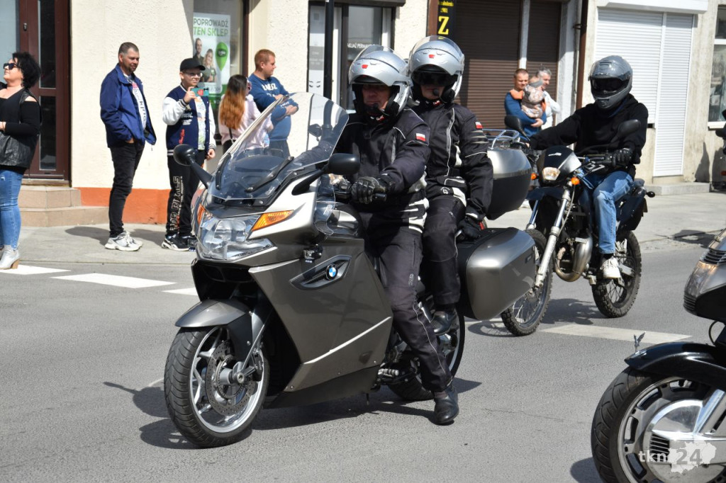 Czarna Flota rozpoczęła sezon motocyklowy w centrum Końskich [wideo, zdjęcia]