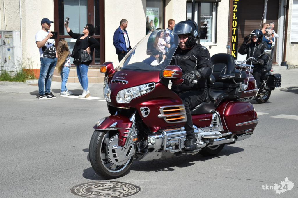 Czarna Flota rozpoczęła sezon motocyklowy w centrum Końskich [wideo, zdjęcia]