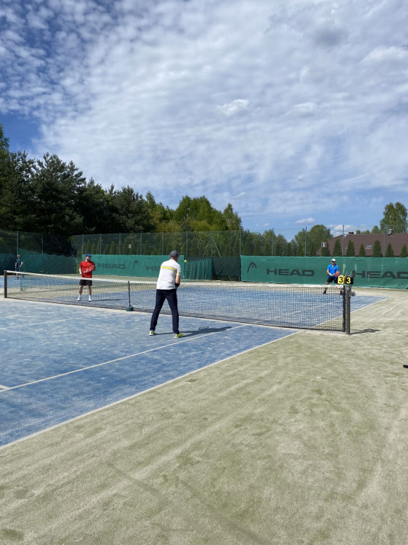 Dinozaury zmierzyły się z Młodymi Wilkami na Red Bridge Cup [zdjęcia]