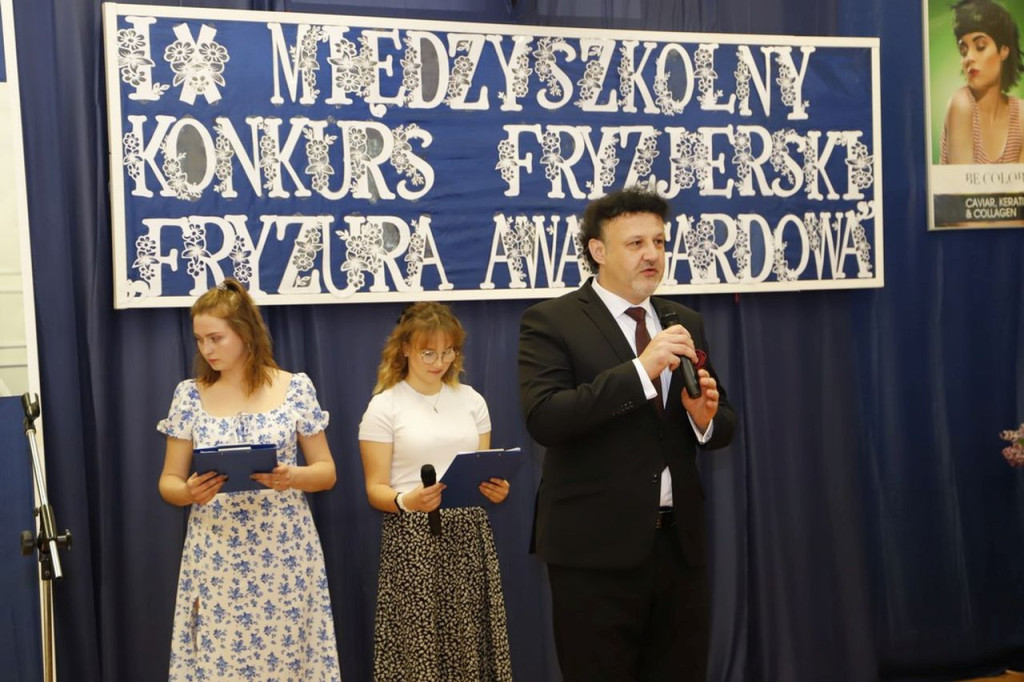 IX Międzyszkolny Konkurs Fryzjerski w awangardowym stylu [wideo, zdjęcia]