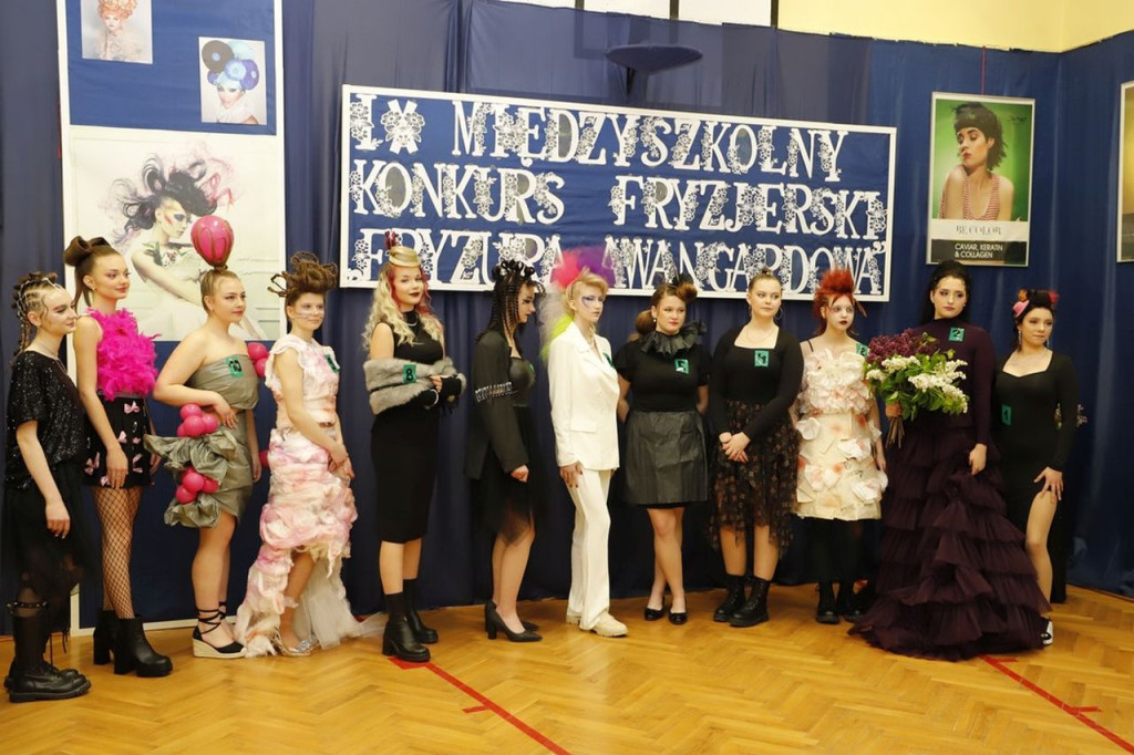 IX Międzyszkolny Konkurs Fryzjerski w awangardowym stylu [wideo, zdjęcia]