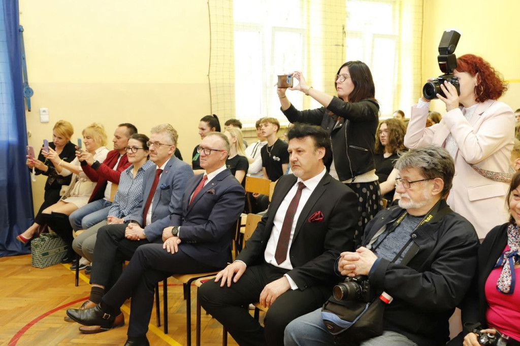 IX Międzyszkolny Konkurs Fryzjerski w awangardowym stylu [wideo, zdjęcia]