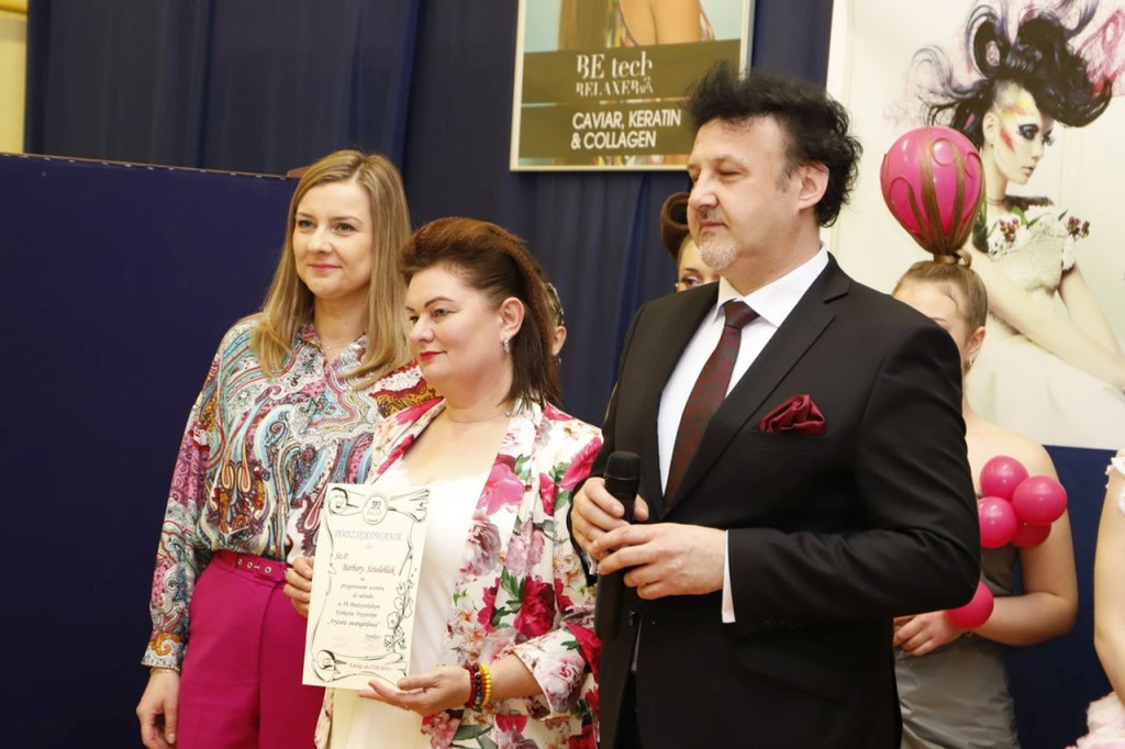 IX Międzyszkolny Konkurs Fryzjerski w awangardowym stylu [wideo, zdjęcia]