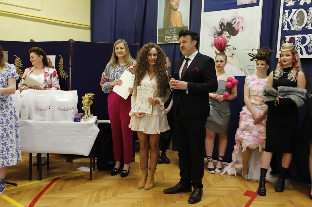 IX Międzyszkolny Konkurs Fryzjerski w awangardowym stylu [wideo, zdjęcia]