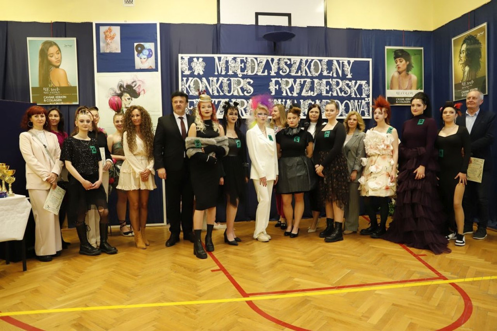 IX Międzyszkolny Konkurs Fryzjerski w awangardowym stylu [wideo, zdjęcia]