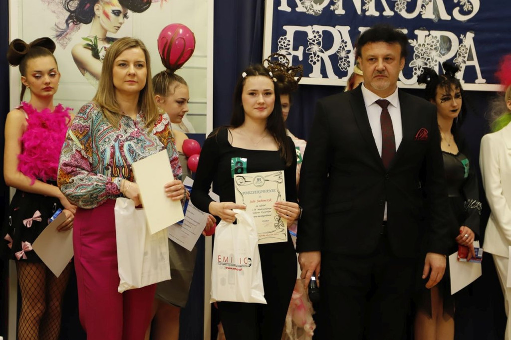 IX Międzyszkolny Konkurs Fryzjerski w awangardowym stylu [wideo, zdjęcia]