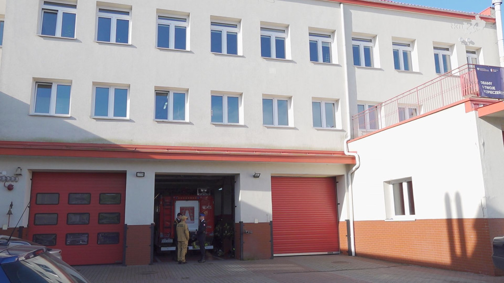 Strażacy dla Biało-Czerwonej. Dzień flagi w PSP Końskie [wideo, zdjęcia]