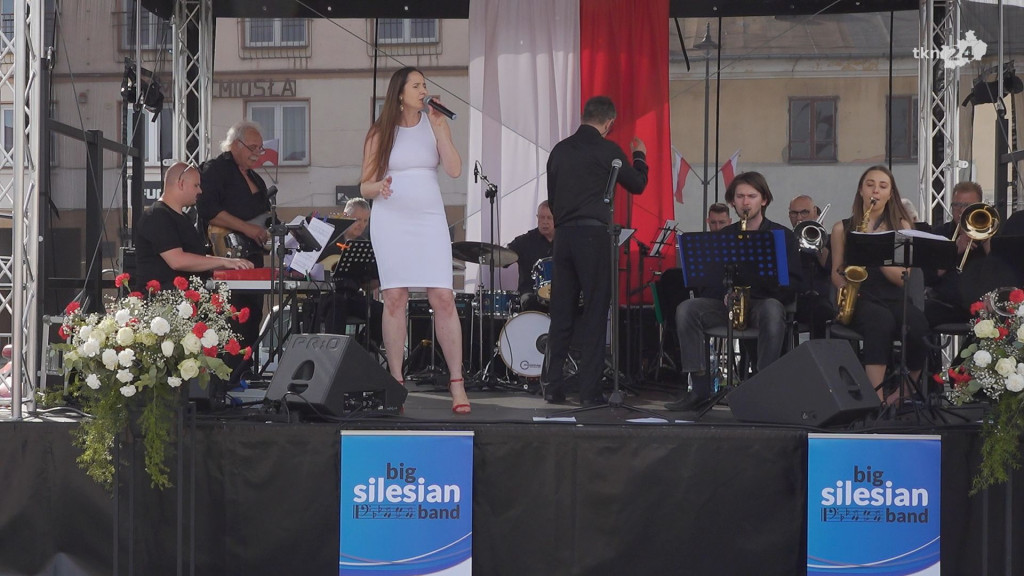 Majówkowe nastroje. Zobaczcie fragmenty koncertu Big Silesian Band i Krzysztofa Kiljańskiego w Końskich!