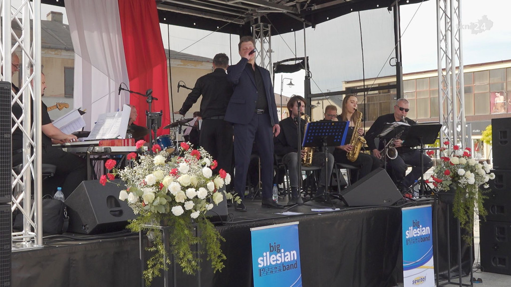 Majówkowe nastroje. Zobaczcie fragmenty koncertu Big Silesian Band i Krzysztofa Kiljańskiego w Końskich!