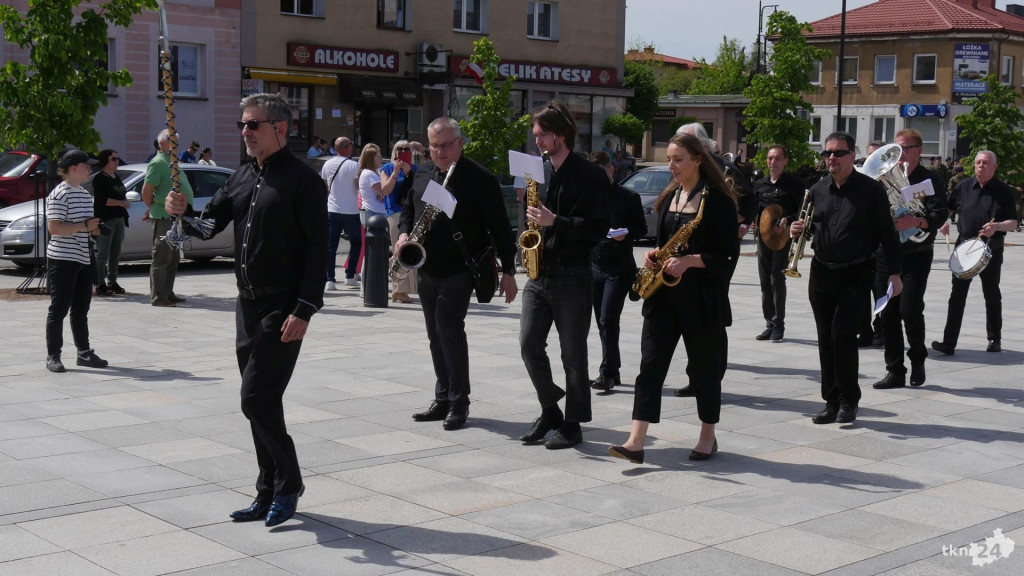 Piękna majowa uroczystość na rynku w Końskich! Relacja [wideo, foto]
