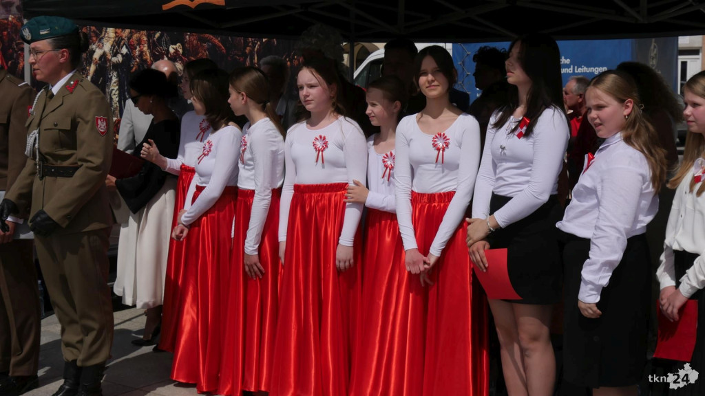Piękna majowa uroczystość na rynku w Końskich! Relacja [wideo, foto]