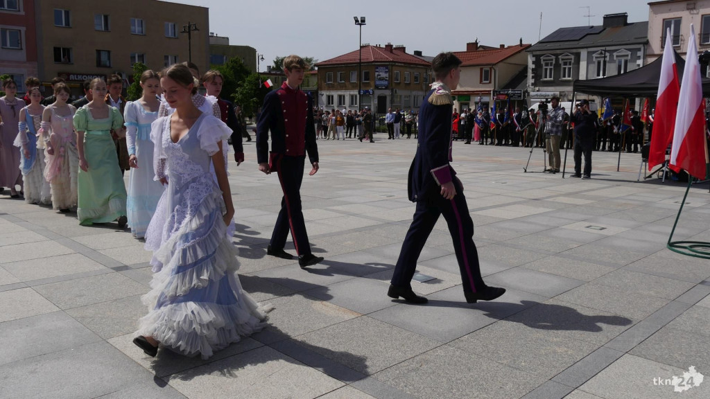 Piękna majowa uroczystość na rynku w Końskich! Relacja [wideo, foto]