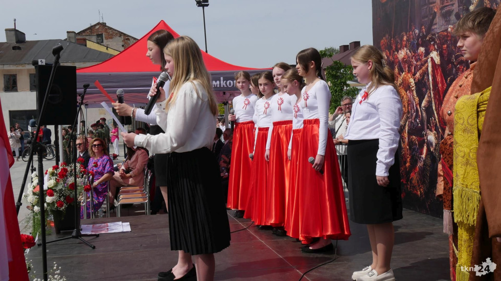 Piękna majowa uroczystość na rynku w Końskich! Relacja [wideo, foto]