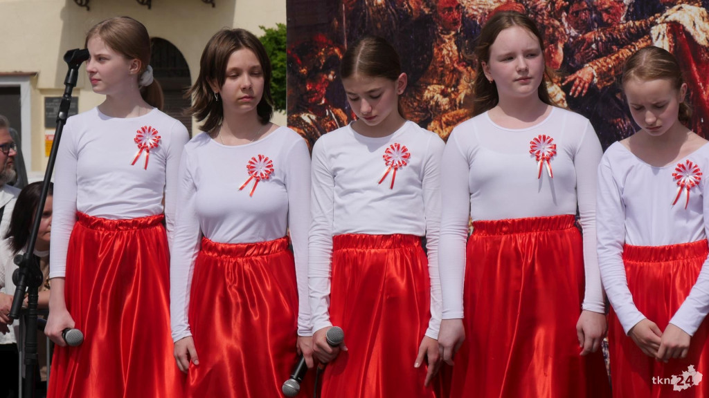 Piękna majowa uroczystość na rynku w Końskich! Relacja [wideo, foto]