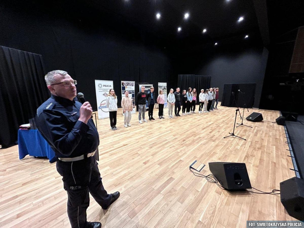 Konkurs wiedzy o bezpieczeństwie drogowym w Koneckim Centrum Kultury [wideo, zdjęcia]