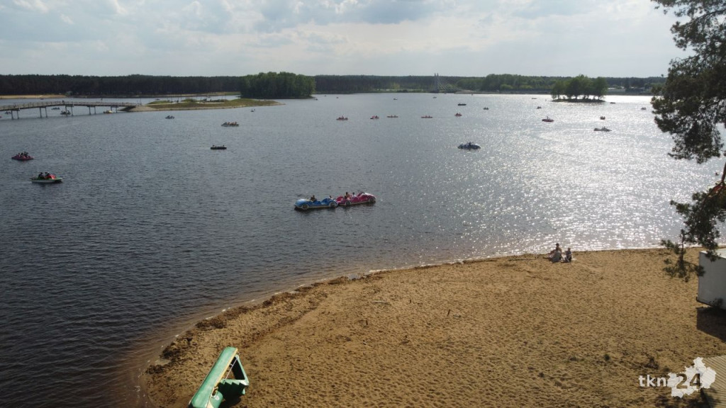 Tłumy nad zalewem w Sielpi w weekend majowy [wideo, zdjęcia]