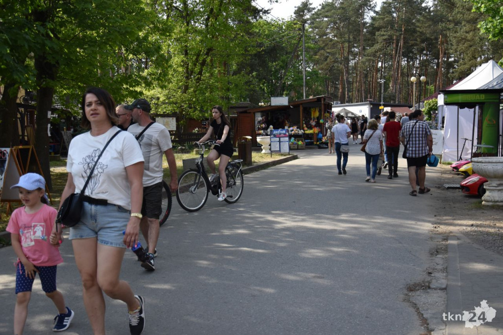 Tłumy nad zalewem w Sielpi w weekend majowy [wideo, zdjęcia]