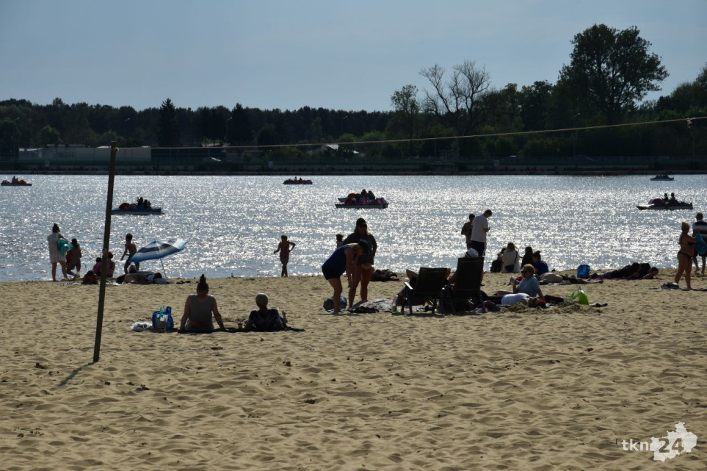 Tłumy nad zalewem w Sielpi w weekend majowy [wideo, zdjęcia]