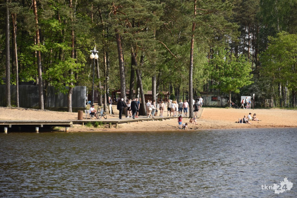 Tłumy nad zalewem w Sielpi w weekend majowy [wideo, zdjęcia]