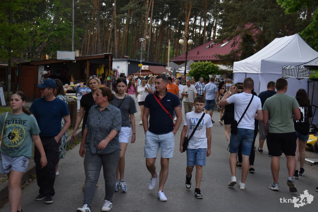 Tłumy nad zalewem w Sielpi w weekend majowy [wideo, zdjęcia]