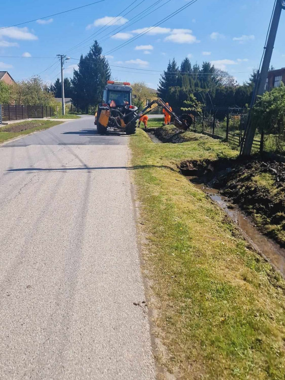 Kolejne inwestycje drogowe w gminie Gowarczów [zdjęcia]