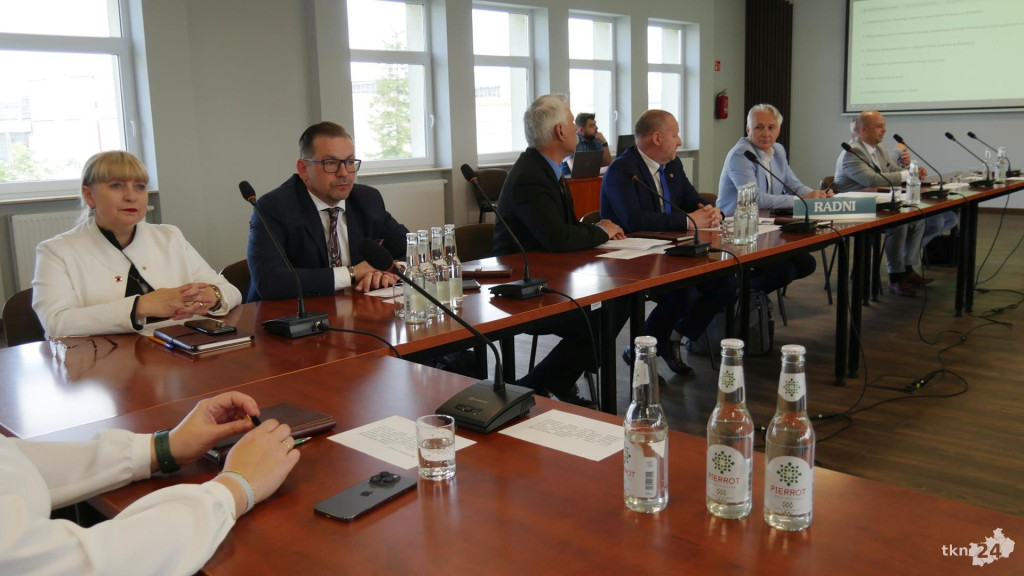 Znamy starostę, zarząd i prezydium rady w powiecie koneckim! [wideo, zdjęcia]