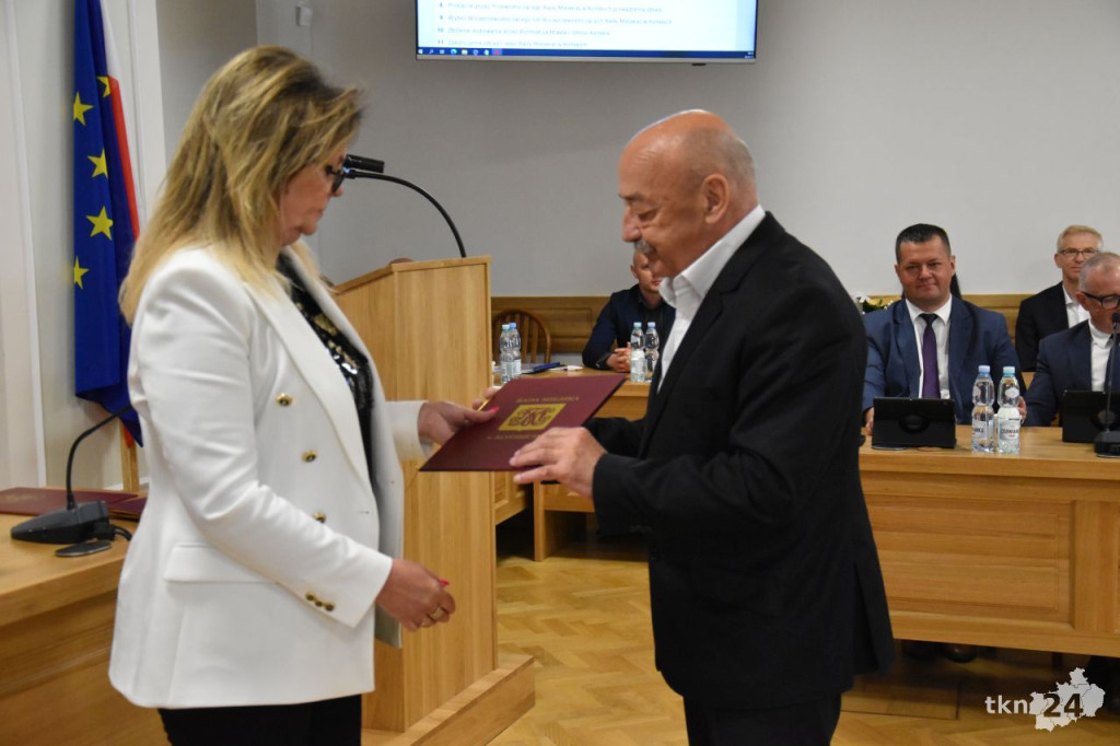 Słoka przewodniczącym. Obratański ze stabilną większością. Pierwsza sesja w gminie Końskie [wideo, zdjęcia]