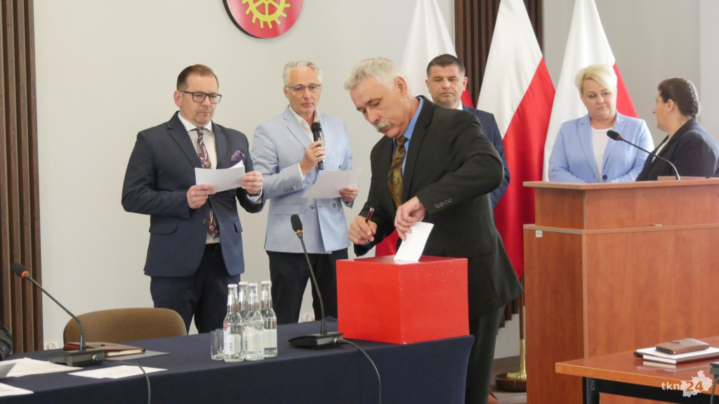 Znamy starostę, zarząd i prezydium rady w powiecie koneckim! [wideo, zdjęcia]