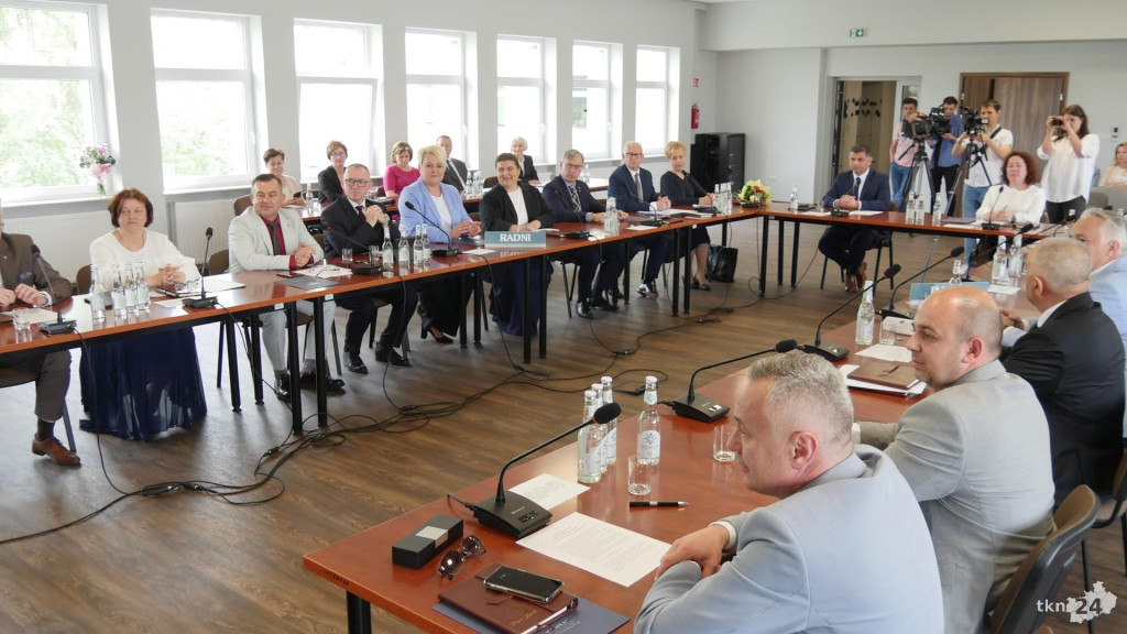 Znamy starostę, zarząd i prezydium rady w powiecie koneckim! [wideo, zdjęcia]
