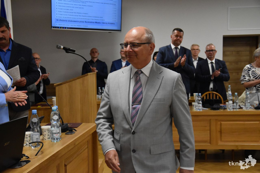 Słoka przewodniczącym. Obratański ze stabilną większością. Pierwsza sesja w gminie Końskie [wideo, zdjęcia]