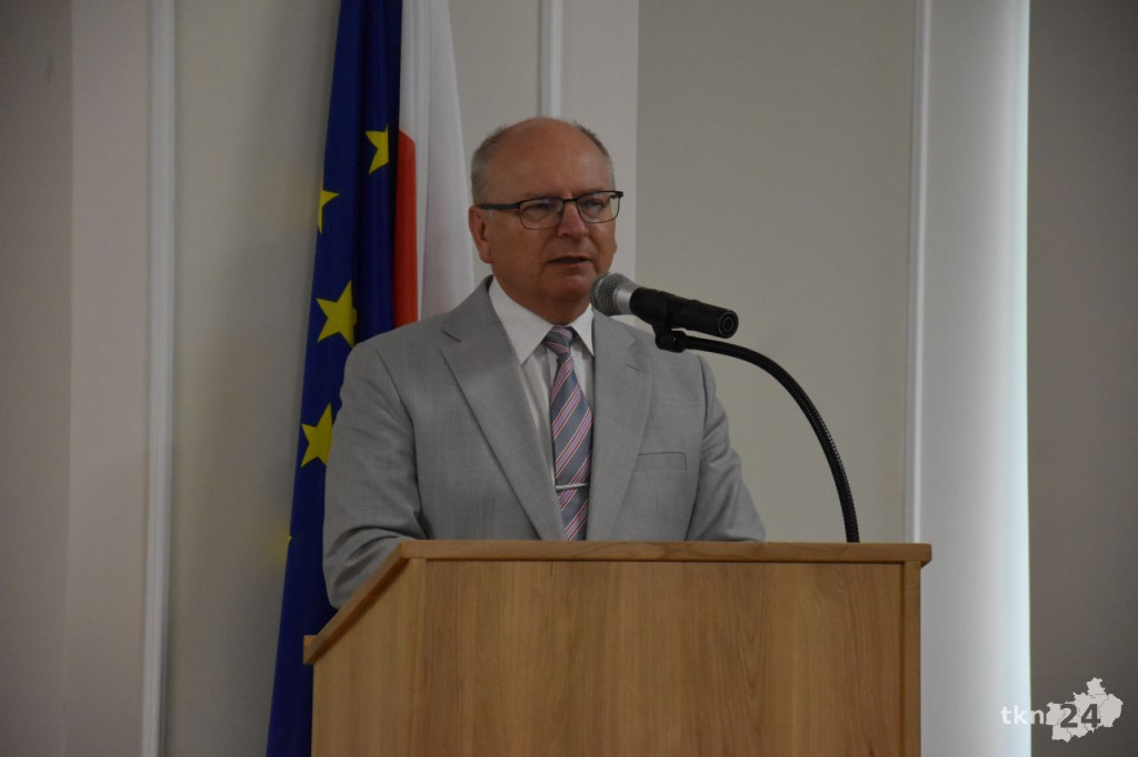 Słoka przewodniczącym. Obratański ze stabilną większością. Pierwsza sesja w gminie Końskie [wideo, zdjęcia]