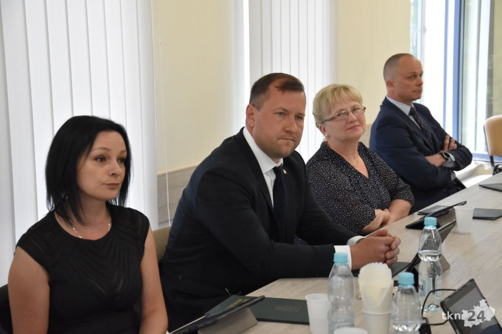 Jolanta Orman zaprzysiężona. Znamy prezydium Rady Gminy w Rudzie Malenieckiej [wideo, zdjęcia]