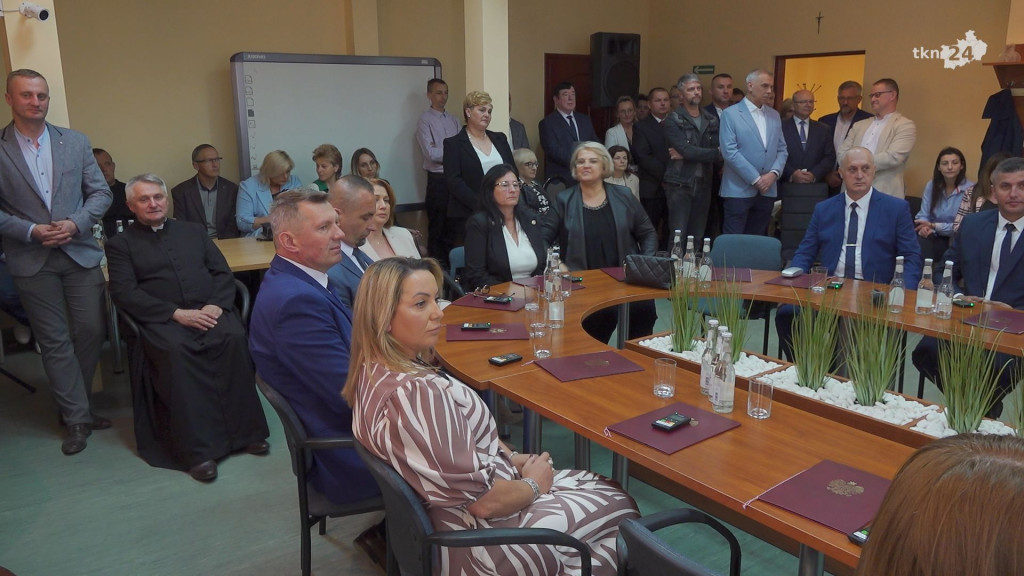 Przekazanie władzy w Gowarczowie. Nowa burmistrz już za sterami [wideo, zdjęcia]