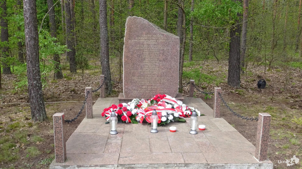 Pomogli żydowskim rodzinom, więc zginęli. Fałków pamięta o Olszewskich [wideo, zdjęcia]
