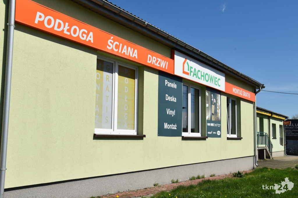 Najwyższej jakości drzwi i podłogi? Odwiedź Fachowca w Końskich [zdjęcia]