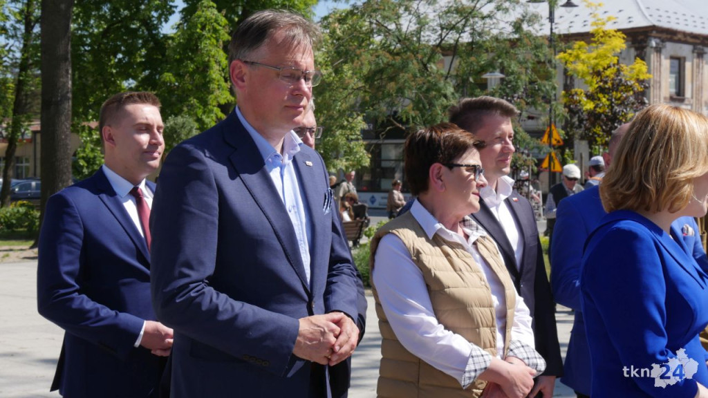 Beata Szydło na rynku w Końskich [wideo, zdjęcia]